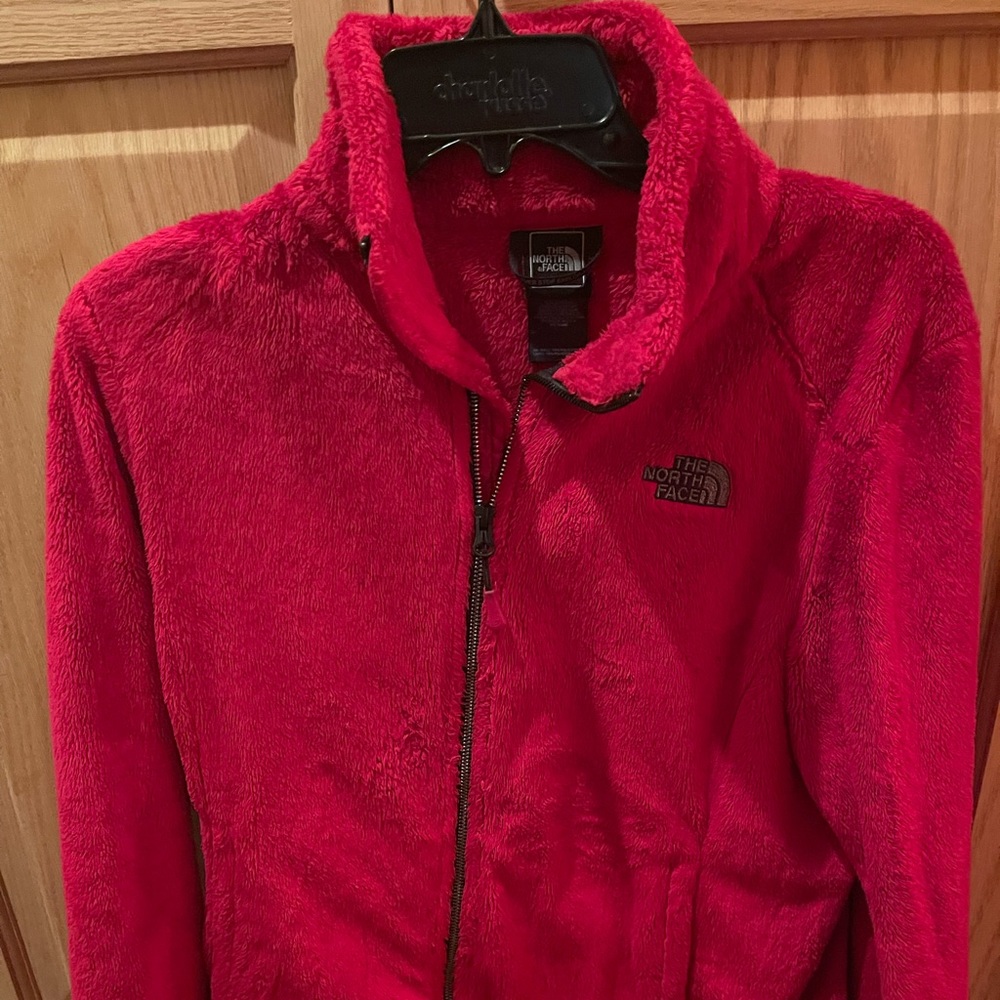 Soft northface jacket size med color pink maroon